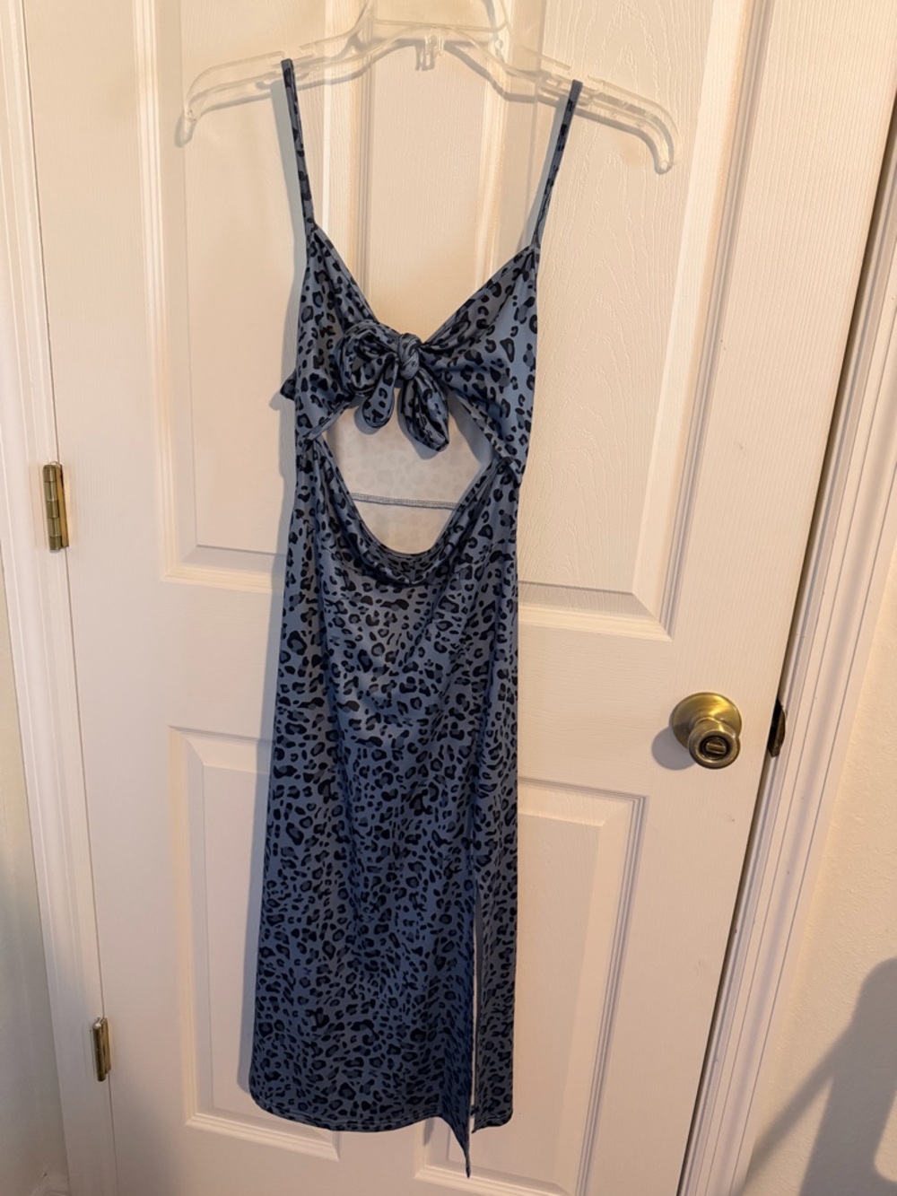 SHEIN Blue Leopard Print Midi Dress with Front Tie